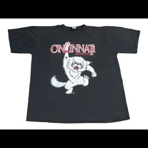 Vintage 90s Cincinnati Bearcats Russell Athletic Shirt Big Logo